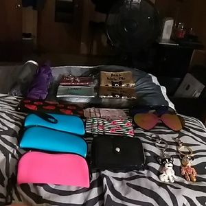 MEGA BUY!!! 16 Pieces $5.00